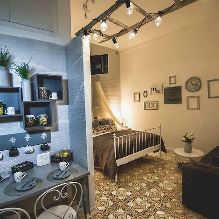 Elegant B&B - Il Vicolo Storico Салерно Екстериор снимка