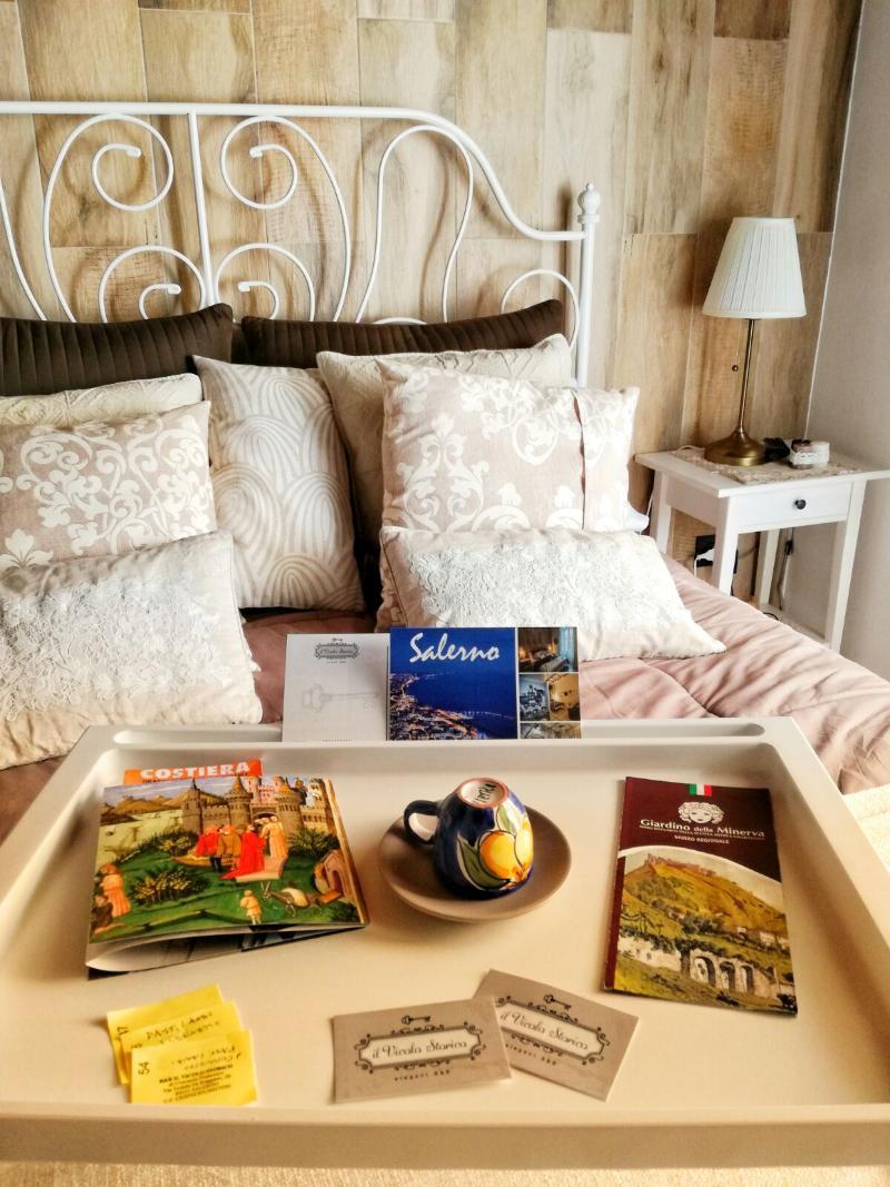Elegant B&B - Il Vicolo Storico Салерно Екстериор снимка