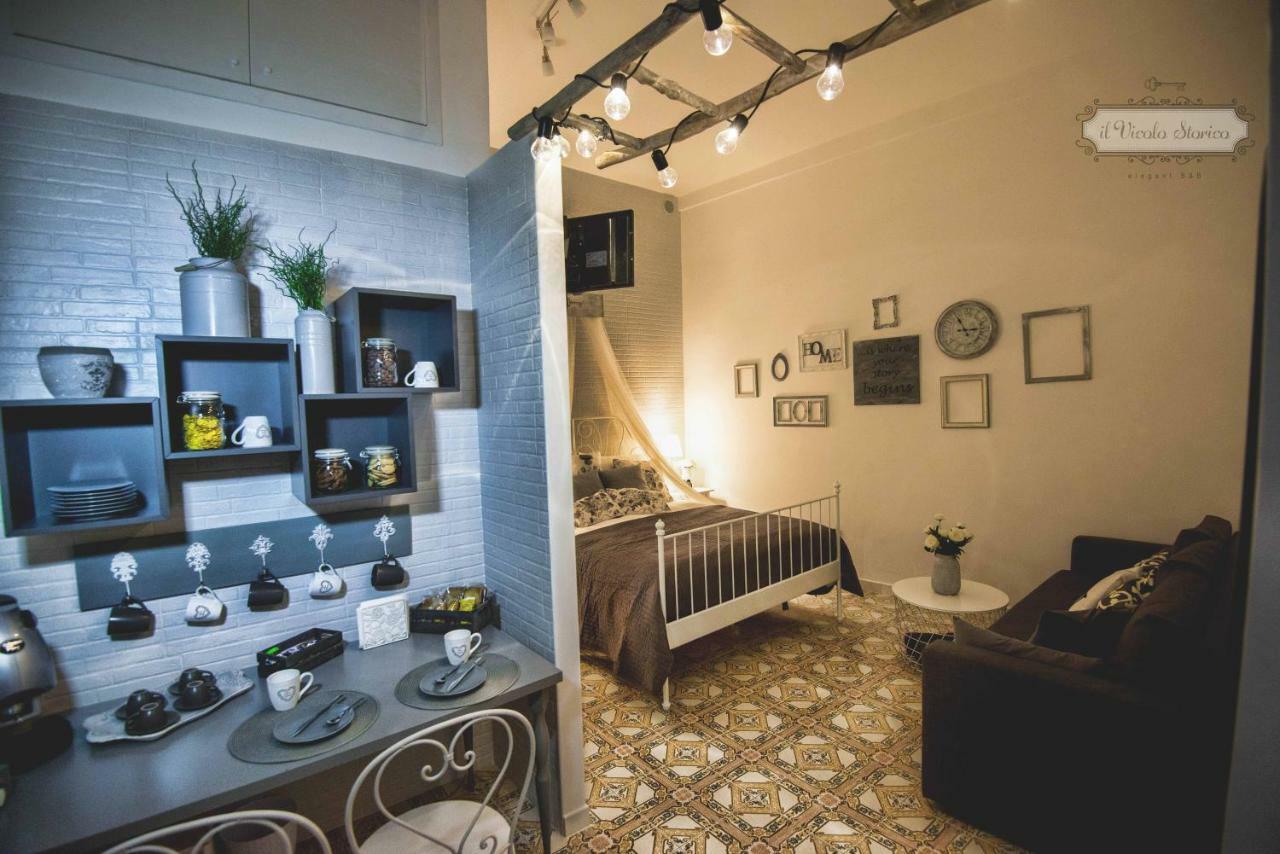 Elegant B&B - Il Vicolo Storico Салерно Екстериор снимка